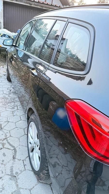 Gebraucht BMW 220 Gran Tourer 190 PS (139 kW) 2019 Schwarz Van / Kleinbus