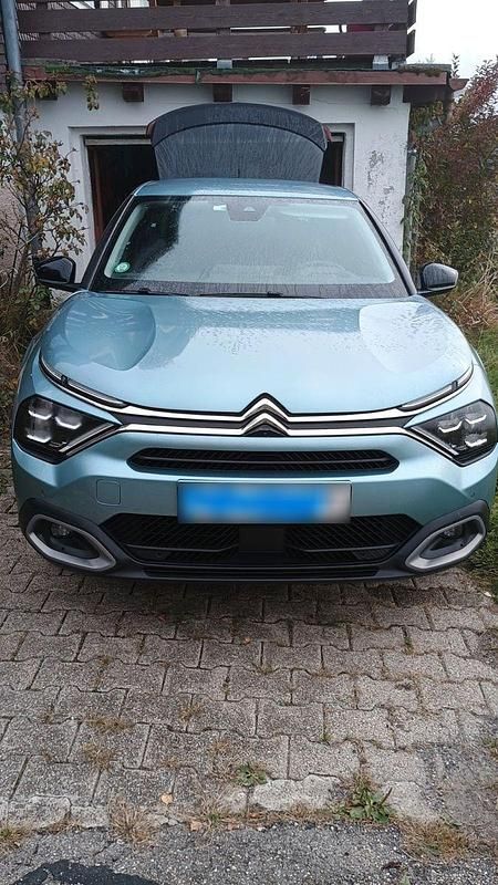 Gebraucht Citroën e-C4 Shine 100 kW (136 PS) 2022 Blau Coupé