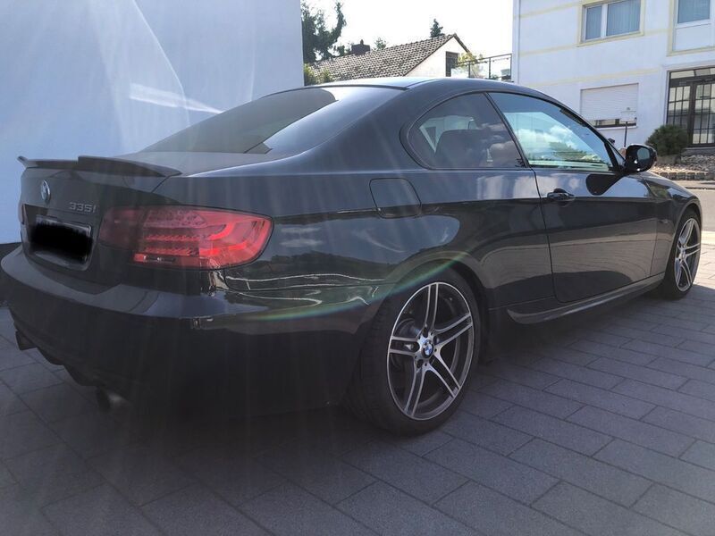 Schwarz Gebraucht 2012 BMW 335 M Sport Coupé | 17.999 € (Guter Preis) - Bild 1/4