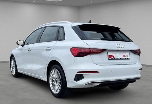 Gebraucht Audi A3 Advanced Plus 116 PS (85 kW) 2024 Gletscherweiß metallic Limousine