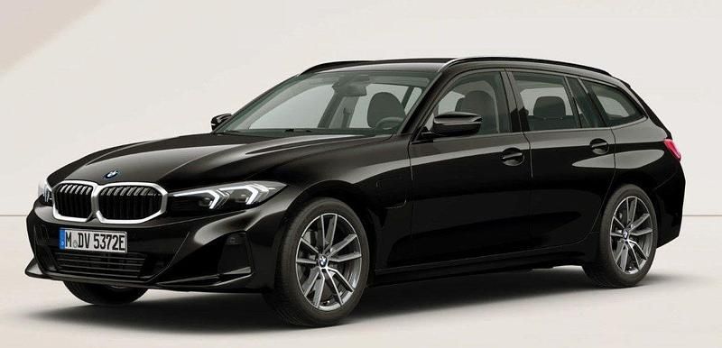 Nowe BMW 330e 184 KM (135 kW) 2026 Czarny Kombi