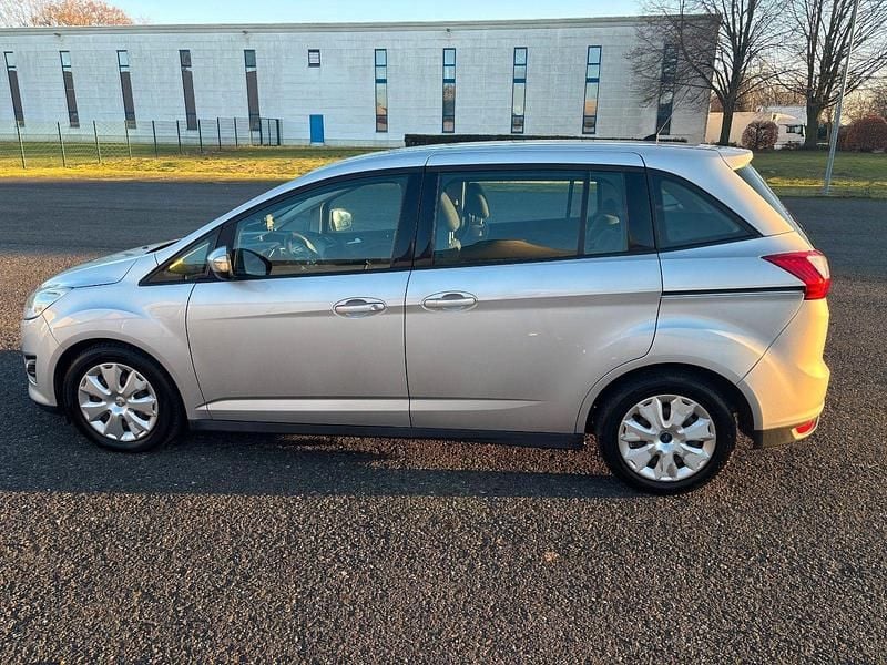 Gebraucht Ford Grand C-Max Trend 140 PS (102 kW) 2012 Silber Van / Kleinbus