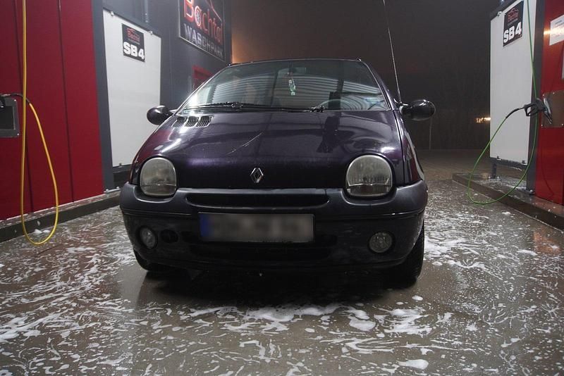 Gebraucht Renault Twingo 75 PS (55 kW) 2004 Violet Kleinwagen
