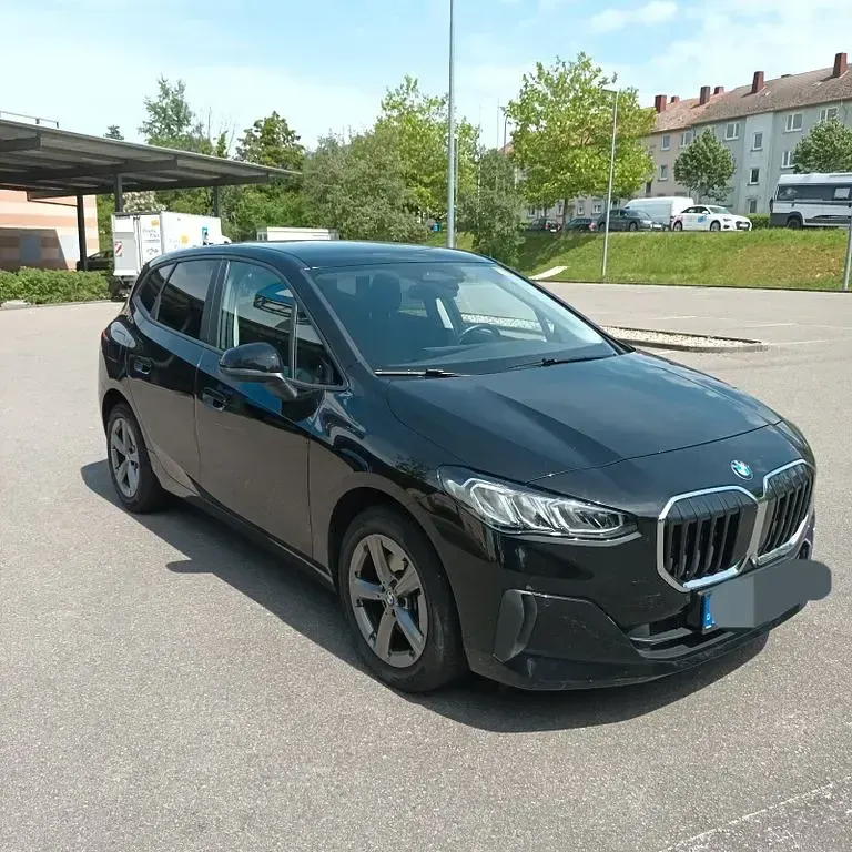 Gebraucht BMW 218 Active Tourer 136 PS (100 kW) 2023 Schwarz Van / Kleinbus