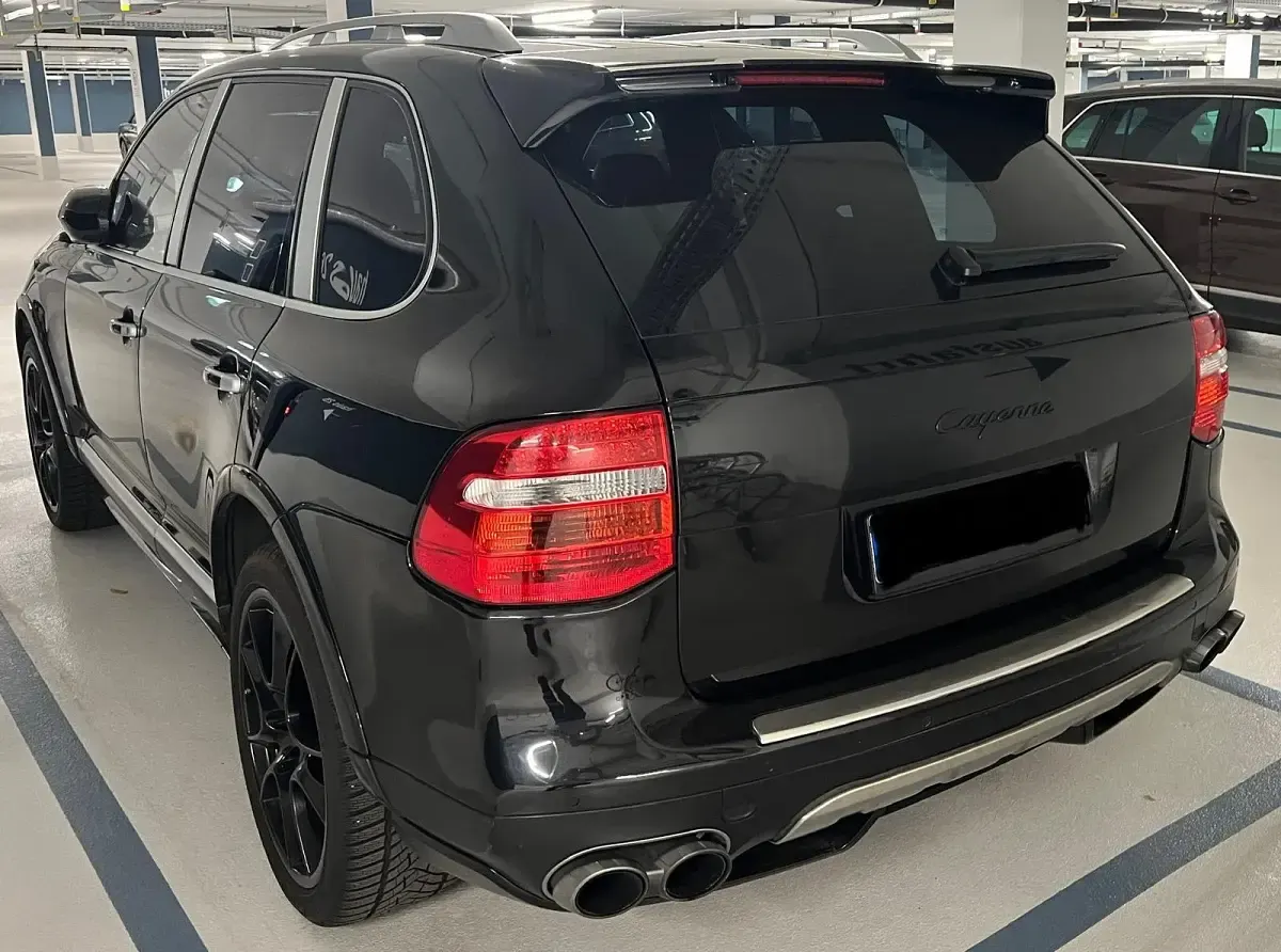 Second-hand Porsche Cayenne 290 CP (213 kW) 2007 Negru SUV