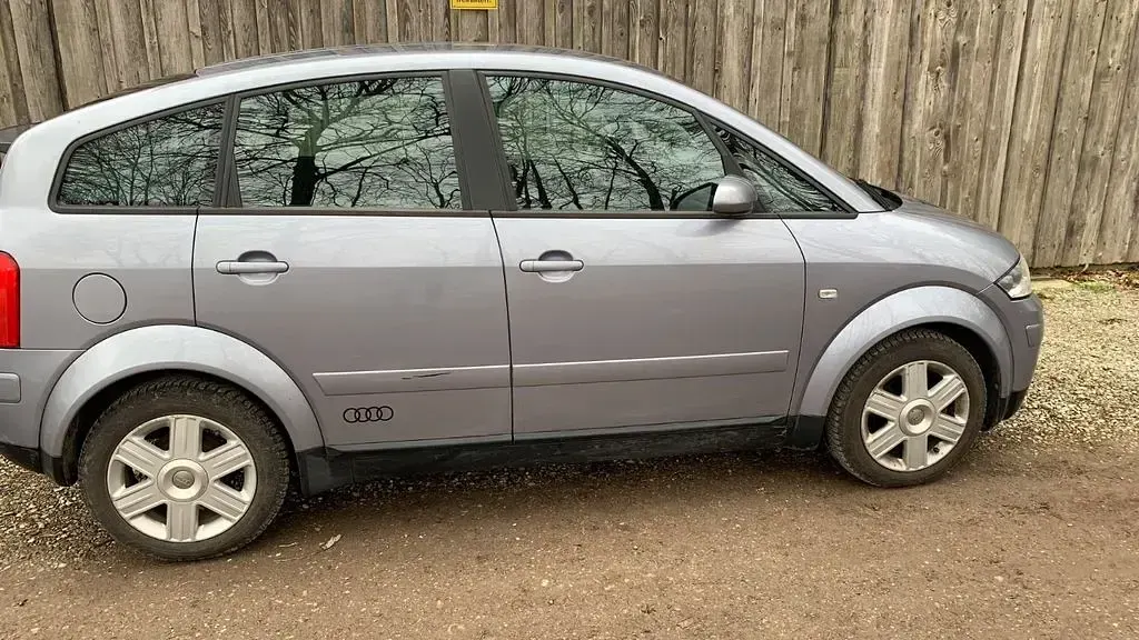 Second-hand Audi A2 75 CP (55 kW) 2005 Gri Hatchback