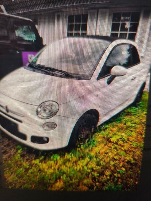 Weiß Gebraucht 2013 Fiat 500C Lounge Cabrio | 6.900 € (Guter Preis) - Bild 1/4