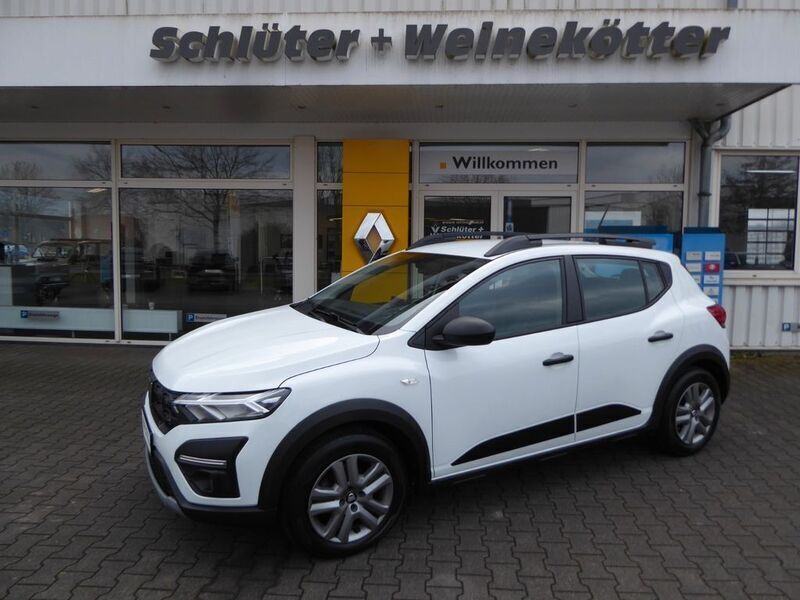 Weiß arktisweiß Gebraucht 2021 Dacia Sandero Expression Kleinwagen | 10.850 € (Guter Preis) - Bild 1/4