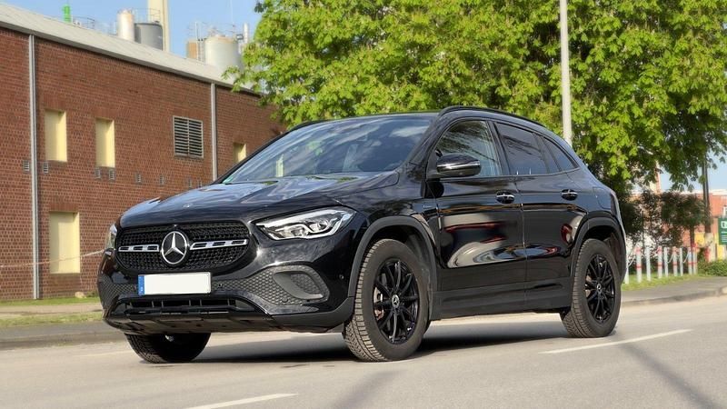 Schwarz Gebraucht 2021 Mercedes GLA250 Progressive SUV | 29.900 € (Superpreis) - Bild 1/4