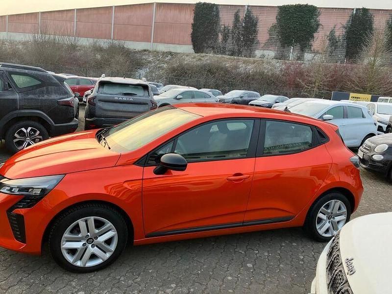 Gebraucht Renault Clio V Evolution 91 PS (66 kW) 2024 Orange Limousine