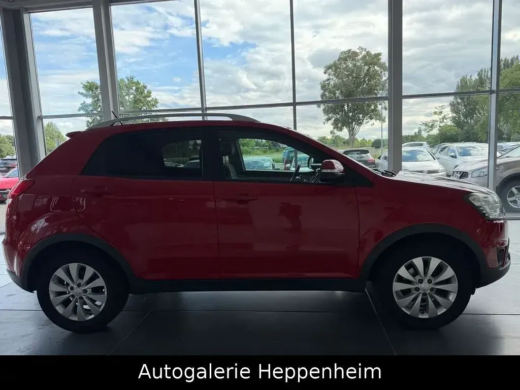 Gebraucht SsangYong Korando Quartz 178 PS (130 kW) 2016 Rot SUV