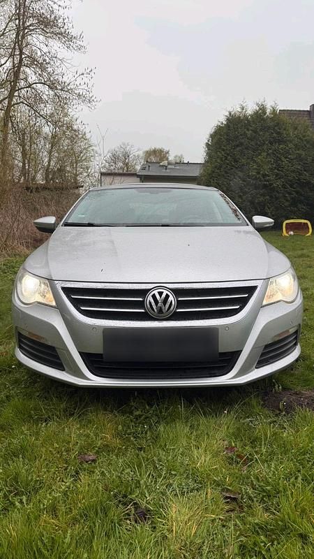 Second-hand VW CC 160 CP (117 kW) 2010 Argintiu Berlinǎ