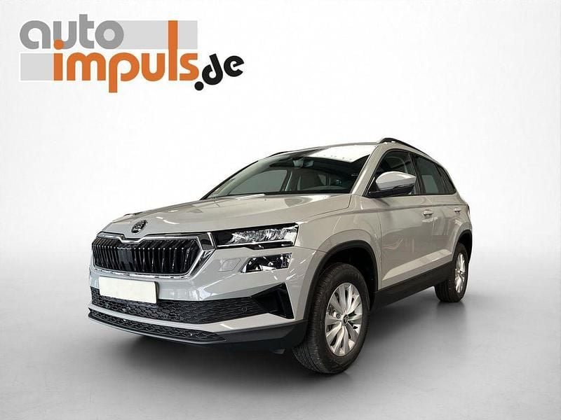 Steelgrey (3m3m) Neu 2025 Skoda Karoq Selection SUV | 30.890 € (Superpreis) - Bild 1/4