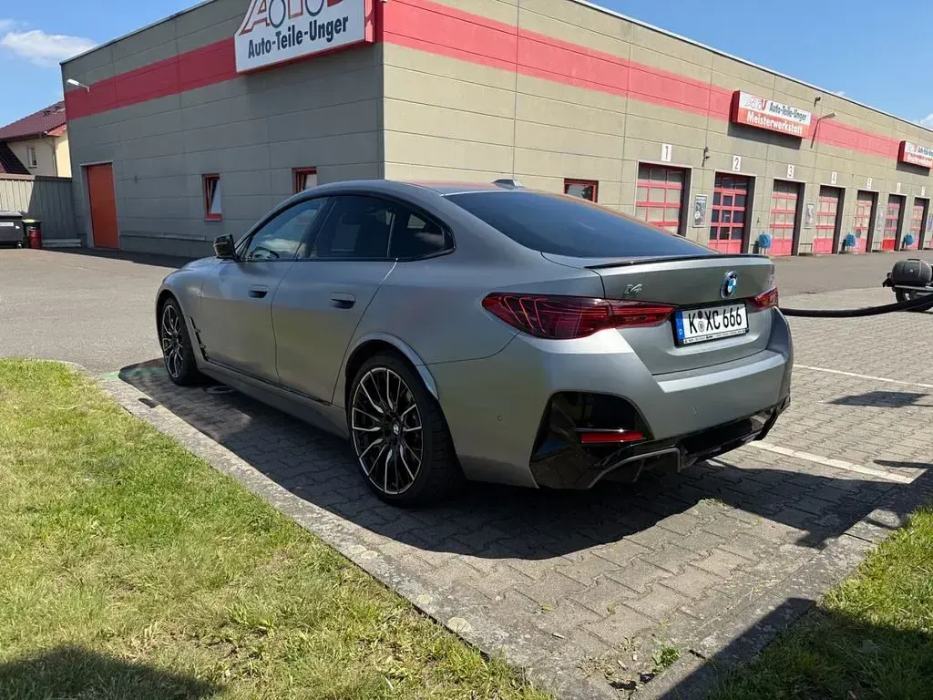 Gebraucht BMW i4 Performance 400 kW (544 PS) 2025 Grau Limousine