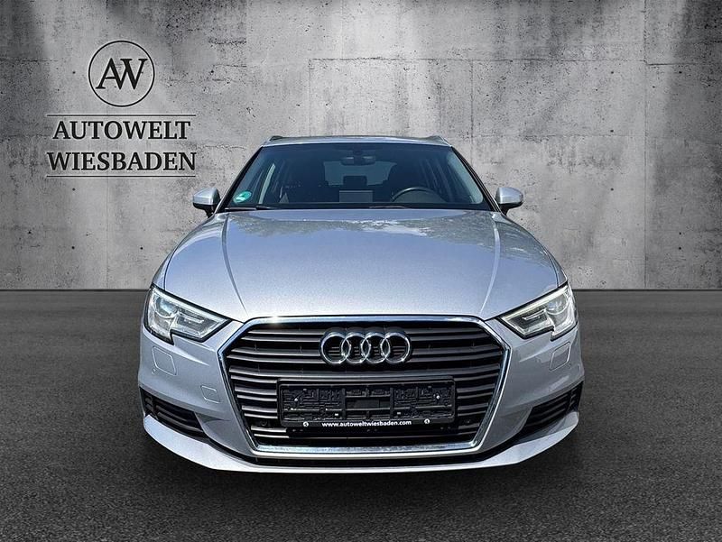 Gebraucht Audi A3 150 PS (110 kW) 2017 Silber Limousine