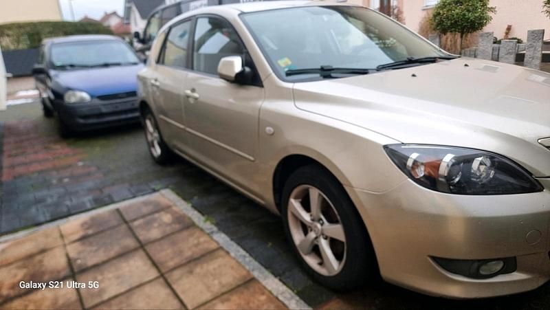 Używany Mazda 3 100 KM (73 kW) 2005 Sedan/Limuzyna