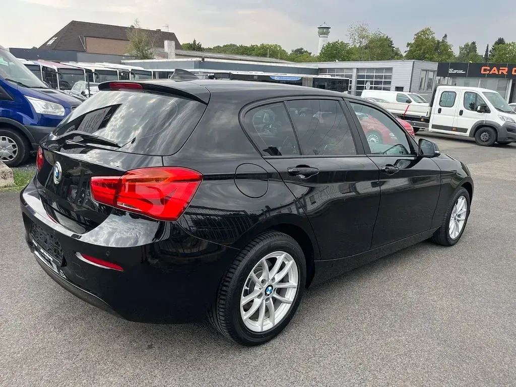 Gebraucht BMW 118 Advantage 136 PS (100 kW) 2015 Schwarz Kleinwagen