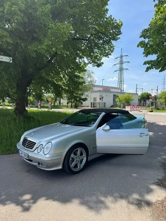 Gebraucht Mercedes CLK230 Avantgarde 197 PS (144 kW) 2003 Silber Cabrio
