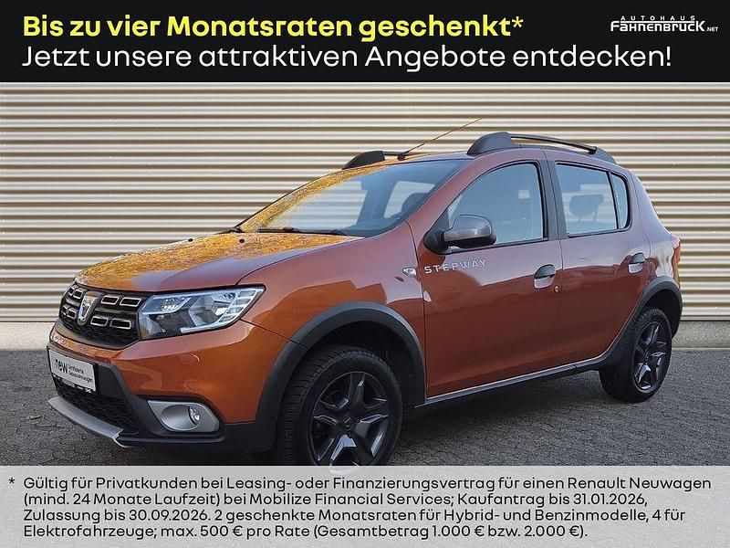Orange Gebraucht 2017 Dacia Sandero Celebration Kleinwagen | 9.390 € (Fairer Preis) - Bild 1/4