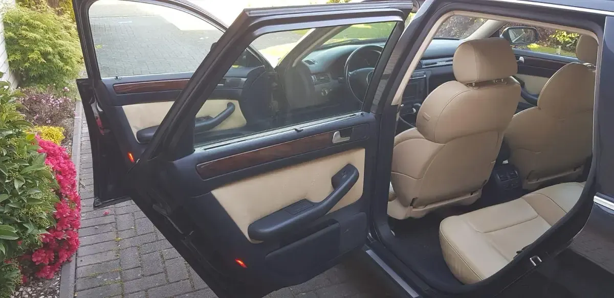 Gebraucht Audi A6 Sport 179 PS (131 kW) 2002 Schwarz Kombi