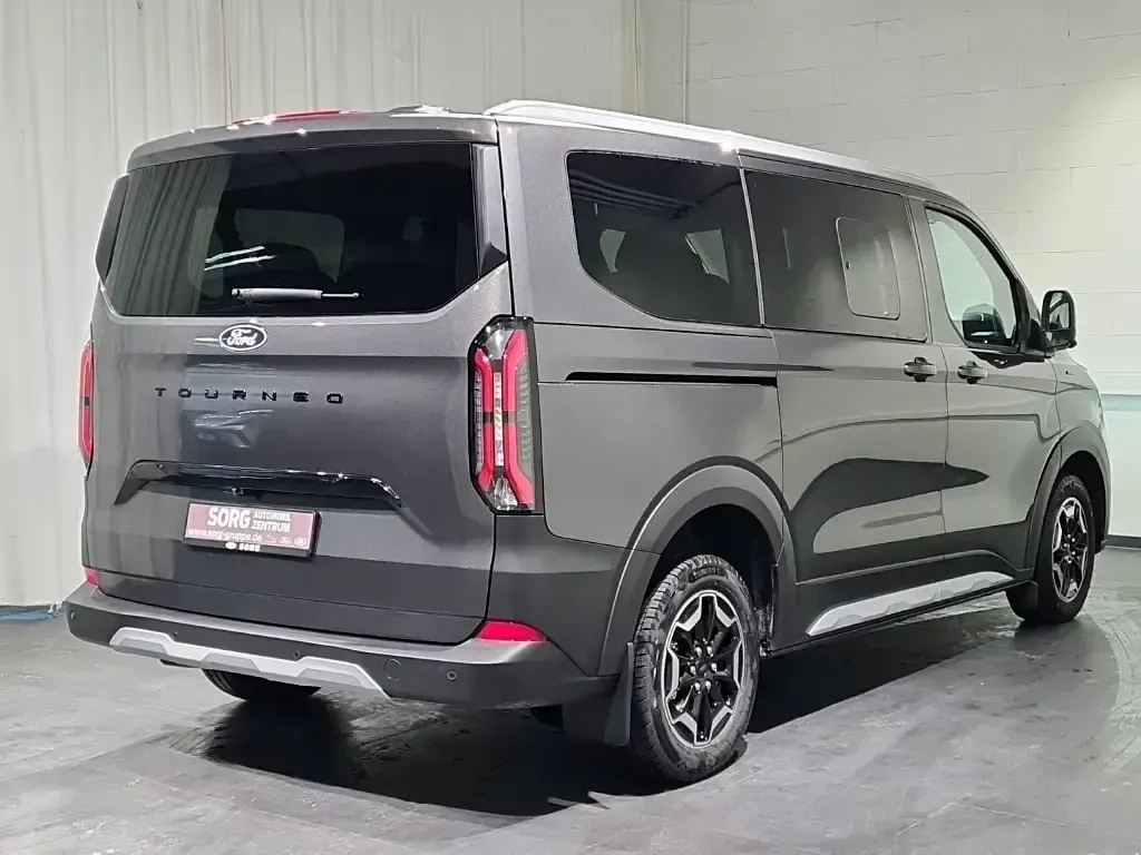 Neu Ford Tourneo Custom Active 170 PS (125 kW) 2026 Grau, magnetic met. Van