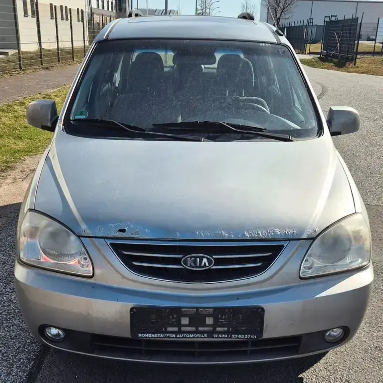 Gebraucht Kia Carens EX 139 PS (102 kW) 2005 Silber Van / Kleinbus
