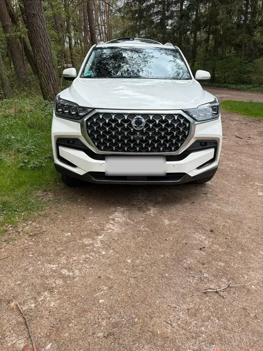Gebraucht SsangYong Rexton Quartz 203 PS (149 kW) 2022 Weiß SUV