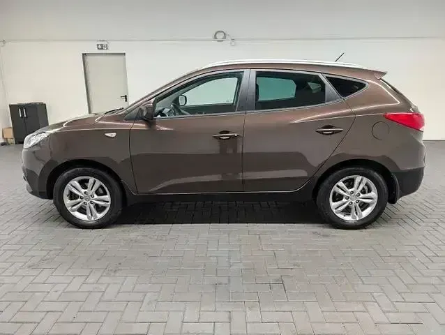 Gebraucht Hyundai ix35 Comfort 163 PS (119 kW) 2013 Braun SUV