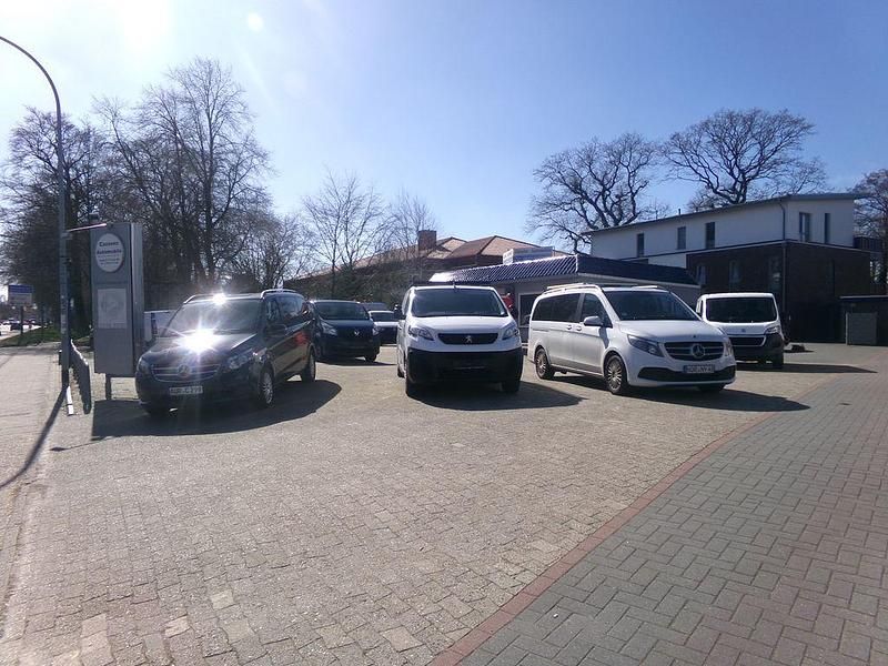 Gebraucht Mercedes V220 Edition 163 PS (119 kW) 2021 Weiß Van / Kleinbus