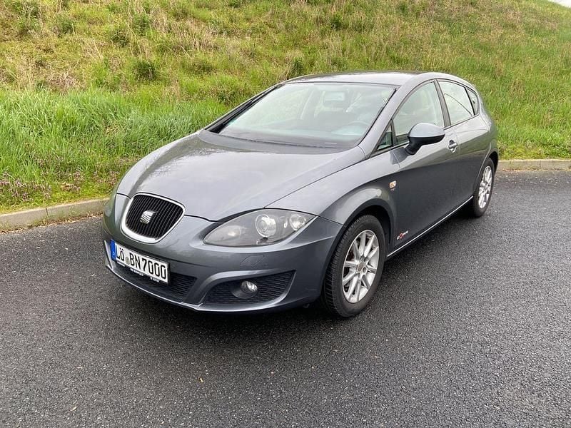 Gebraucht Seat Leon Copa 125 PS (91 kW) 2012 Grau Limousine