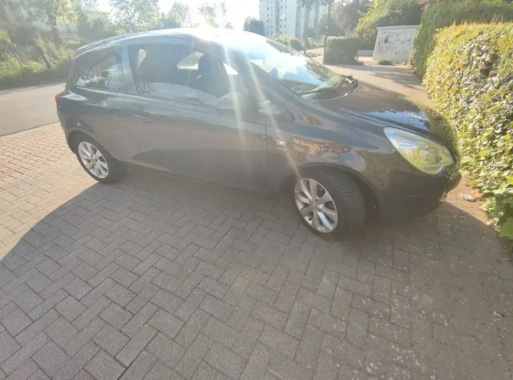 Gebraucht Opel Corsa Active 87 PS (63 kW) 2012 Kleinwagen