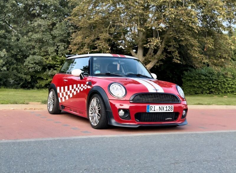 Rot Gebraucht 2007 Mini John Cooper Works Kleinwagen | 5.000 € (Fairer Preis) - Bild 1/3