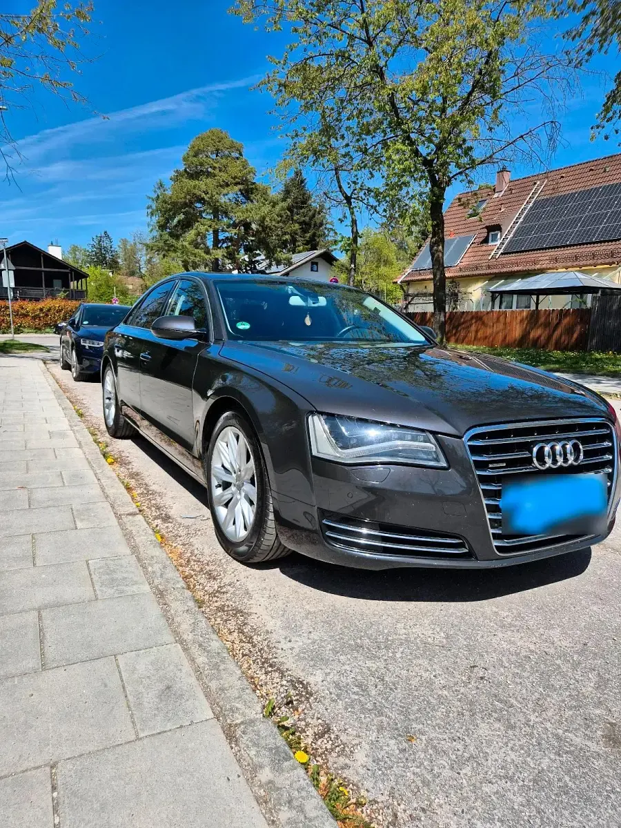 Gebraucht Audi A8 250 PS (183 kW) 2011 Schwarz Limousine