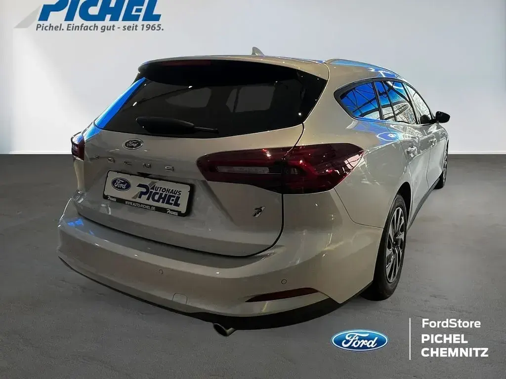 Nowe Ford Focus Titanium X 154 KM (113 kW) 2026 Srebrny Sedan/Limuzyna
