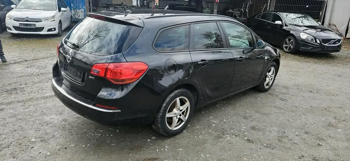 Gebraucht Opel Astra 164 PS (120 kW) 2014 Schwarz Kombi