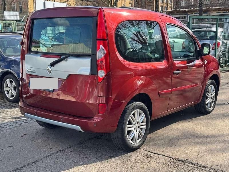 Gebraucht Renault Kangoo 106 PS (77 kW) 2009 Rot Kombi