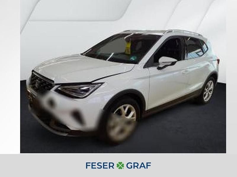 Nevada weiss Gebraucht 2025 Seat Arona FR SUV | 22.450 € (Fairer Preis) - Bild 1/4