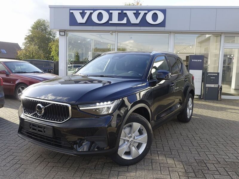 Onyx black Gebraucht 2024 Volvo XC40 Core SUV | 33.700 € (Fairer Preis) - Bild 1/4
