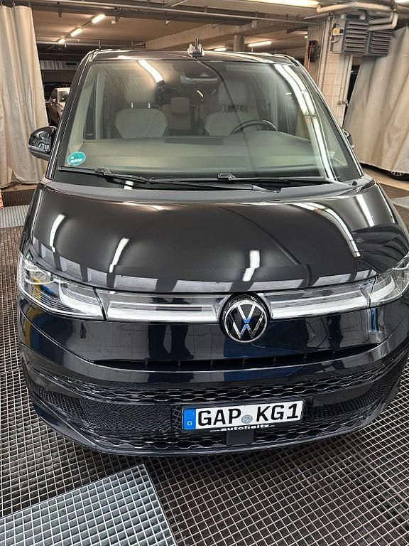 Gebraucht VW Multivan 245 PS (180 kW) 2025 Schwarz Van
