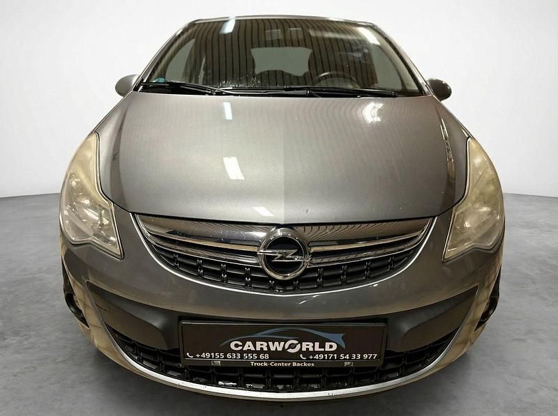 Gebraucht Opel Corsa 87 PS (63 kW) 2012 Silber Kleinwagen