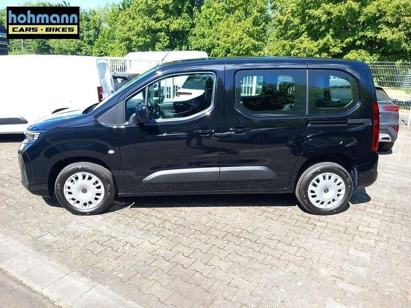 Schwarz Neu 2025 Opel Combo Life Edition Van / Kleinbus | 24.990 € (Fairer Preis) - Bild 1/4