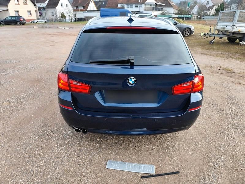 Second-hand BMW 530 258 CP (189 kW) 2011 Albastru Break