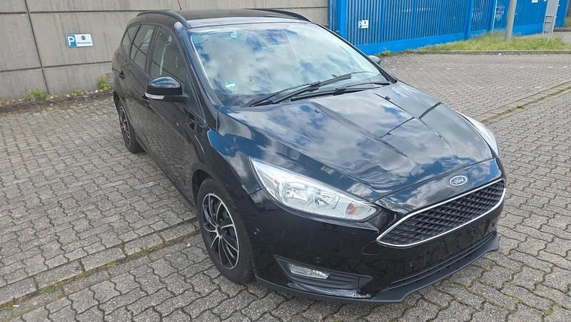 Usata Ford Focus 120 CV (88 kW) 2015 Station wagon