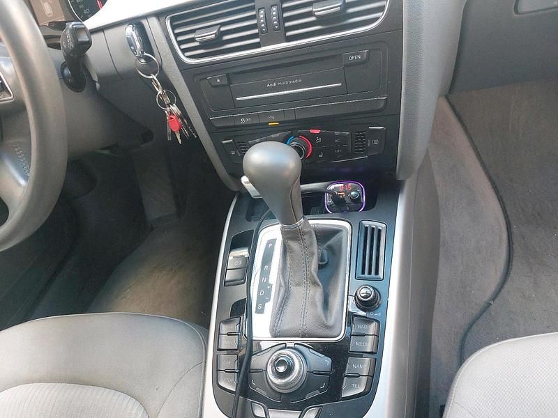 Gebraucht Audi A4 160 PS (117 kW) 2011 Schwarz Kombi