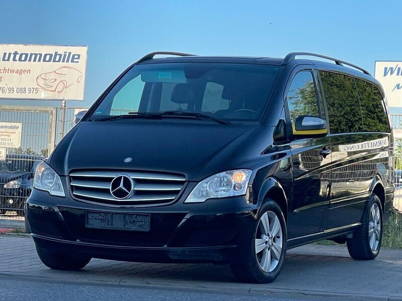 Schwarz Gebraucht 2011 Mercedes Viano Avantgarde Van / Kleinbus | 14.499 € (Superpreis) - Bild 1/4