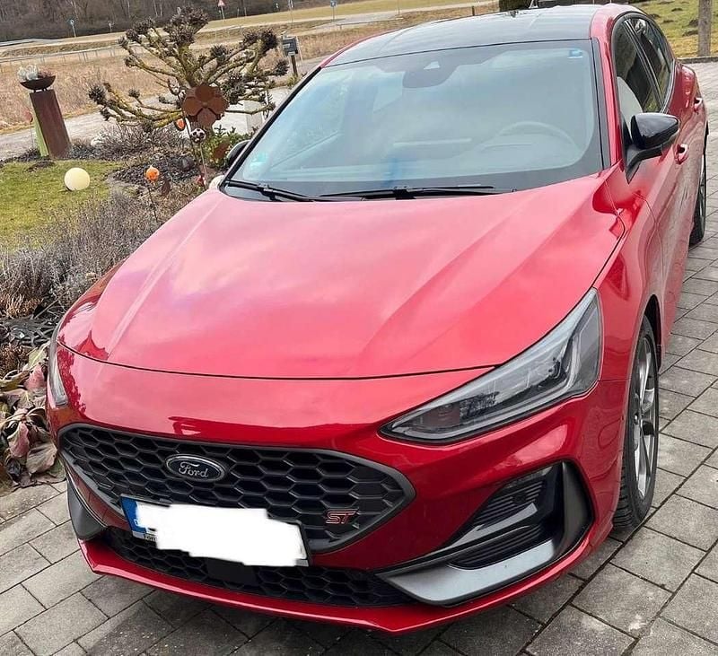 Gebraucht Ford Focus S 280 PS (205 kW) 2025 Rot Limousine