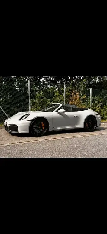 Gebraucht Porsche 992 541 PS (397 kW) 2025 Grau Cabrio