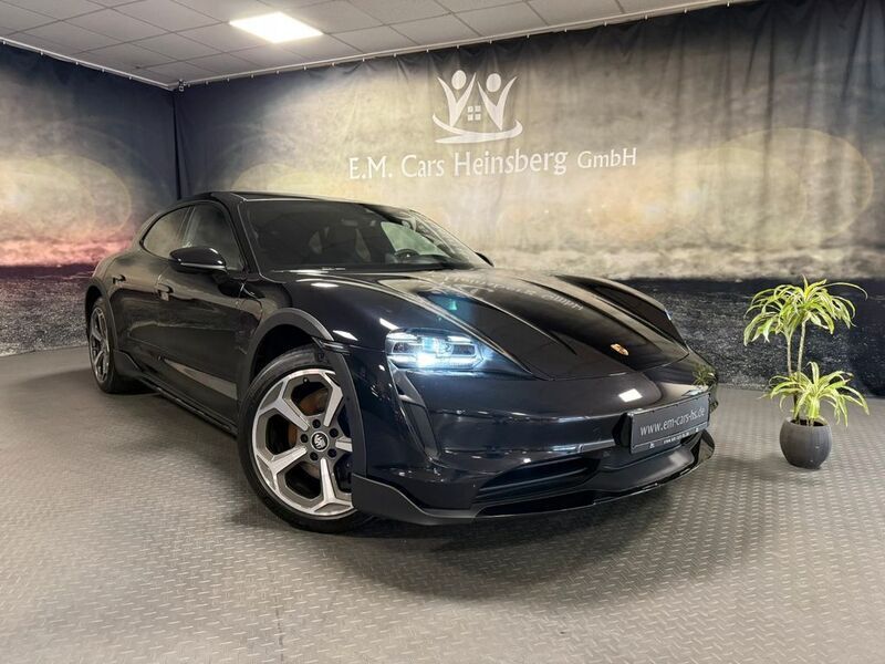 Schwarz Gebraucht 2021 Porsche Taycan Cross Turismo Limousine | 59.900 € (Fairer Preis) - Bild 1/4