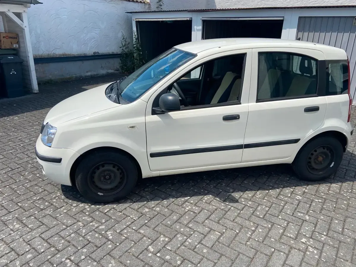 Gebraucht Fiat Panda 69 PS (50 kW) 2011 Weiß Kleinwagen