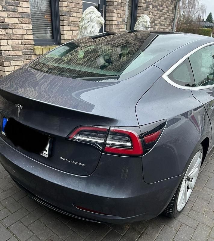 Gebraucht Tesla Model 3 367 kW (500 PS) 2019 Grau Limousine